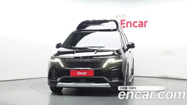 Kia Canival 2023 — photo 3