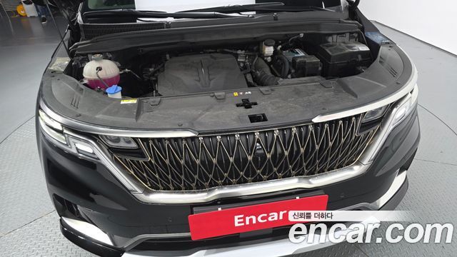Kia Canival 2023 — photo 6