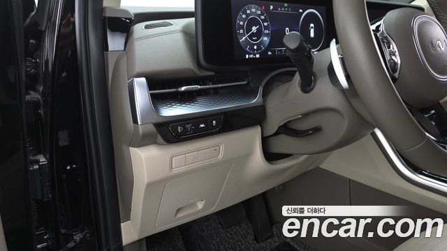 Kia Canival 2023 — photo 19