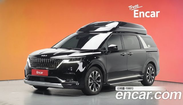 Kia Canival 2023 — photo 1