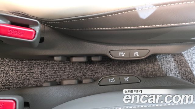 Kia Canival 2023 — photo 31