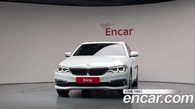 BMW 5-Series 2019 — photo 3