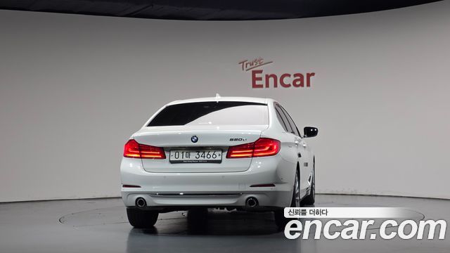 BMW 5-Series 2019 — photo 4