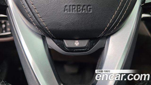 BMW 5-Series 2019 — photo 19