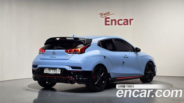 Hyundai Veloster 2019 — photo 2