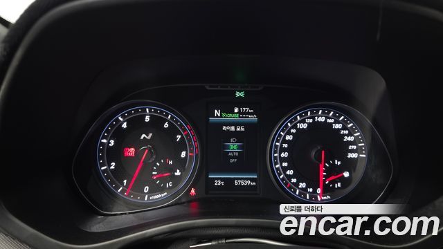 Hyundai Veloster 2019 — photo 11