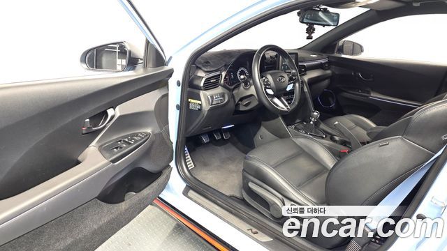 Hyundai Veloster 2019 — photo 13