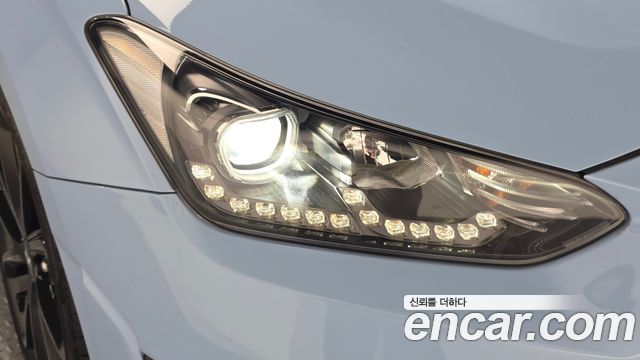 Hyundai Veloster 2019 — photo 8