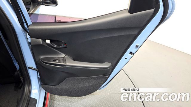 Hyundai Veloster 2019 — photo 15