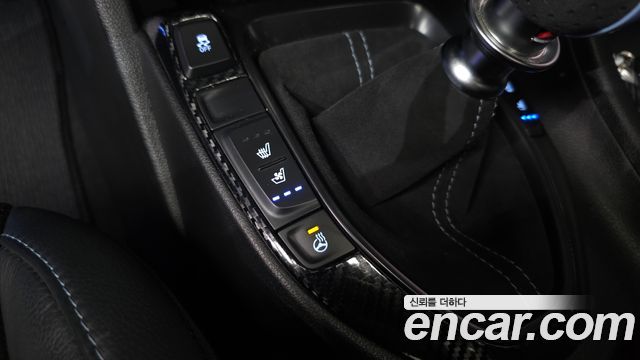 Hyundai Veloster 2019 — photo 30