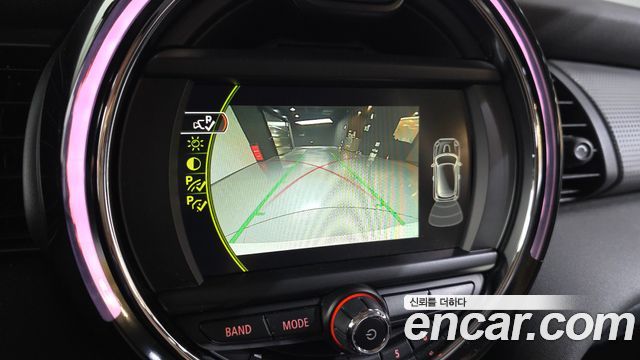 Mini Cooper 2018 — photo 21