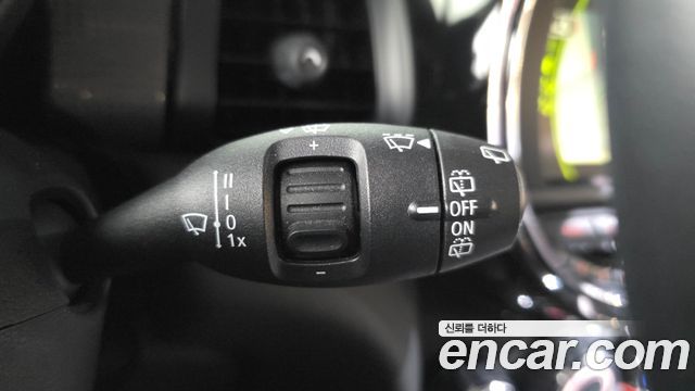 Mini Cooper 2018 — photo 23