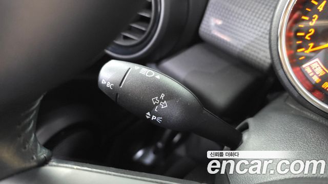 Mini Cooper 2018 — photo 25