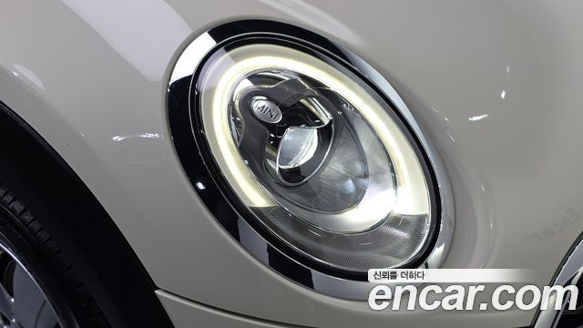 Mini Cooper 2018 — photo 8