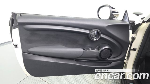 Mini Cooper 2018 — photo 14