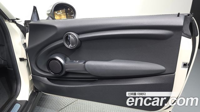 Mini Cooper 2018 — photo 15