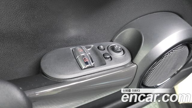 Mini Cooper 2018 — photo 29