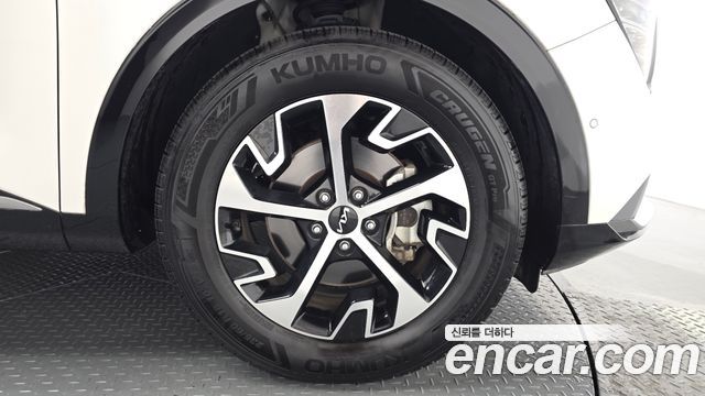 Kia Sportage 2023 — photo 7