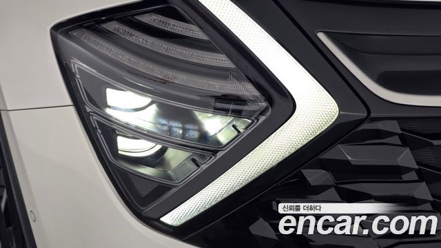 Kia Sportage 2023 — photo 8