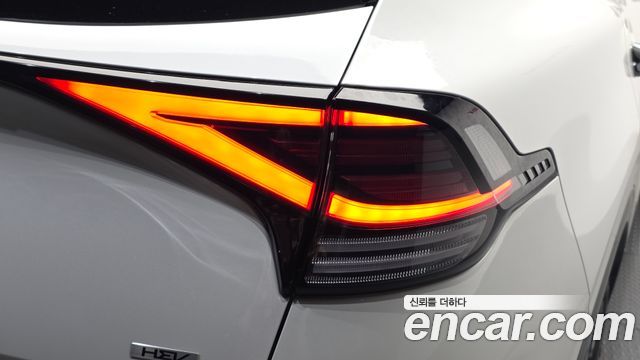 Kia Sportage 2023 — photo 9
