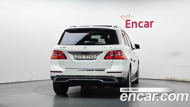 Mercedes-Benz M-class 2015 — photo 4