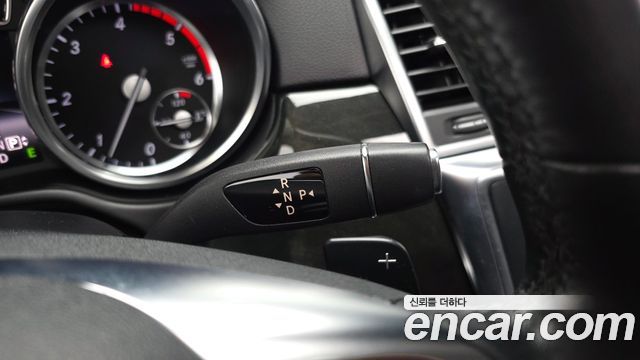 Mercedes-Benz M-class 2015 — photo 12