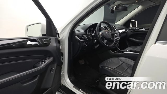 Mercedes-Benz M-class 2015 — photo 13