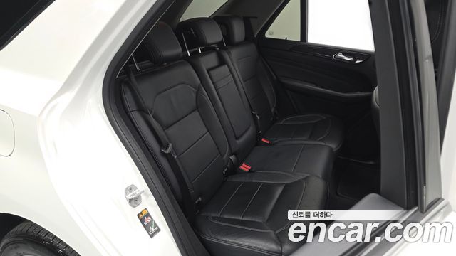 Mercedes-Benz M-class 2015 — photo 18