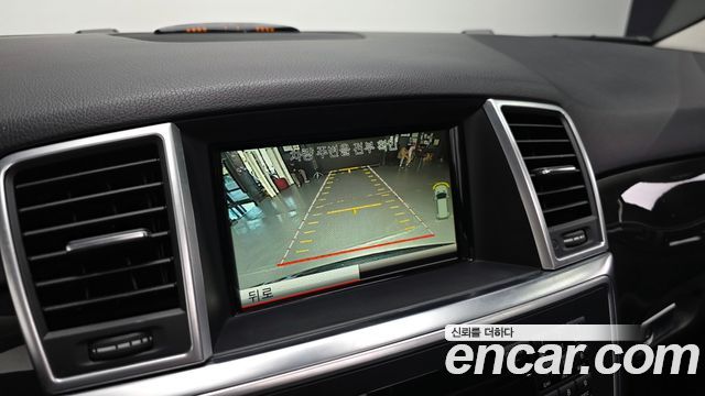 Mercedes-Benz M-class 2015 — photo 22