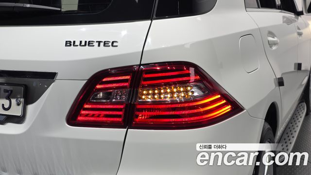 Mercedes-Benz M-class 2015 — photo 9