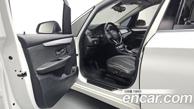BMW 2-Series 2016 — photo 10