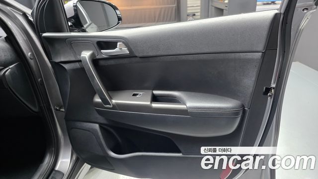 Kia Sportage 2016 — photo 14