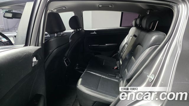 Kia Sportage 2016 — photo 16