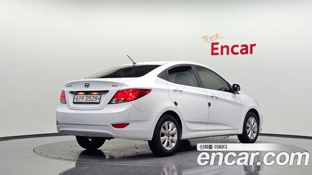 Hyundai Accent 2017 — photo 2