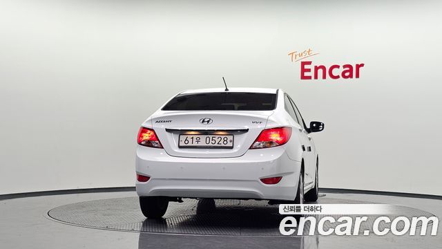 Hyundai Accent 2017 — photo 4