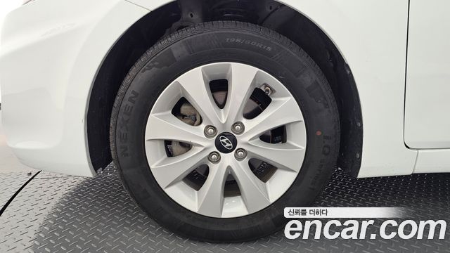 Hyundai Accent 2017 — photo 5