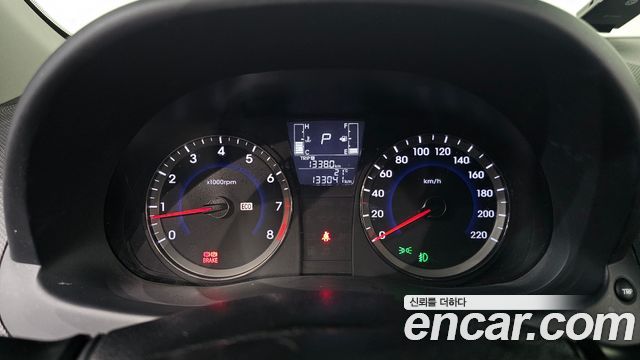 Hyundai Accent 2017 — photo 11