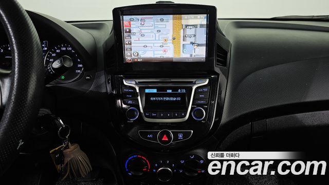 Hyundai Accent 2017 — photo 23