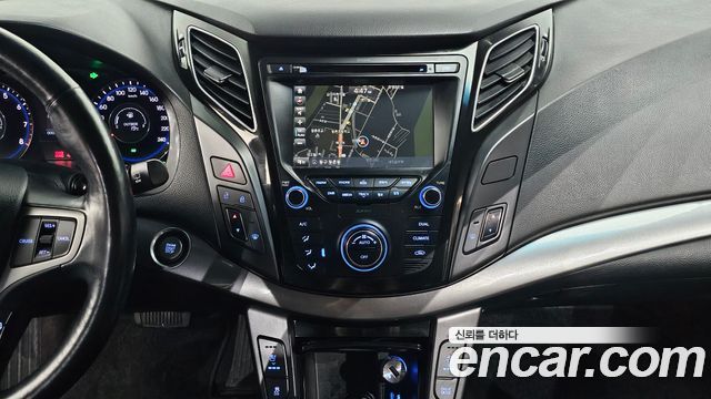 Hyundai i40 2016 — photo 20