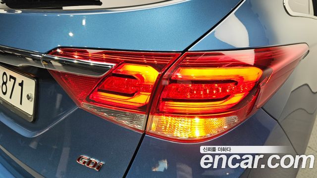 Hyundai i40 2016 — photo 9