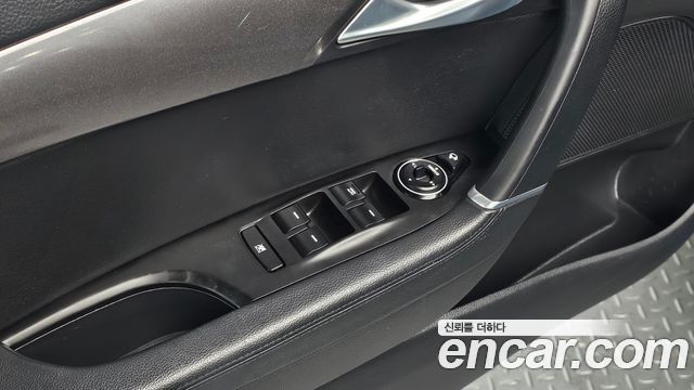 Hyundai i40 2016 — photo 29