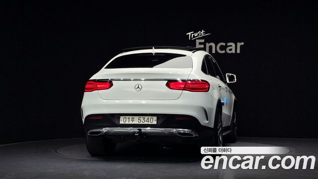 Mercedes-Benz GLE-Class 2017 — photo 4
