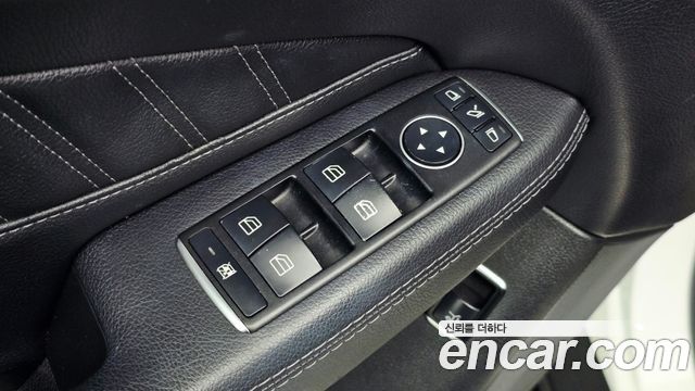 Mercedes-Benz GLE-Class 2017 — photo 15