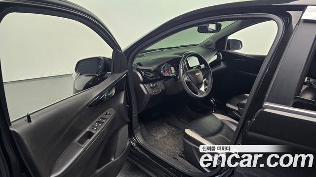 Chevrolet Korea Spark 2017 — photo 11