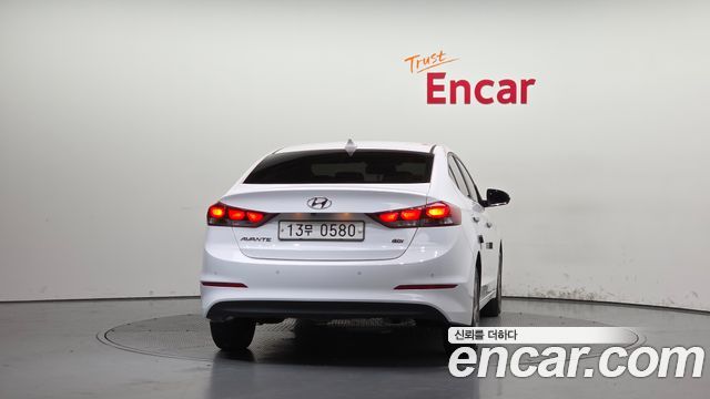 Hyundai AVANTE 2016 — photo 4