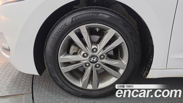 Hyundai AVANTE 2016 — photo 5