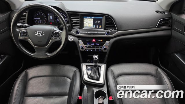 Hyundai AVANTE 2016 — photo 7