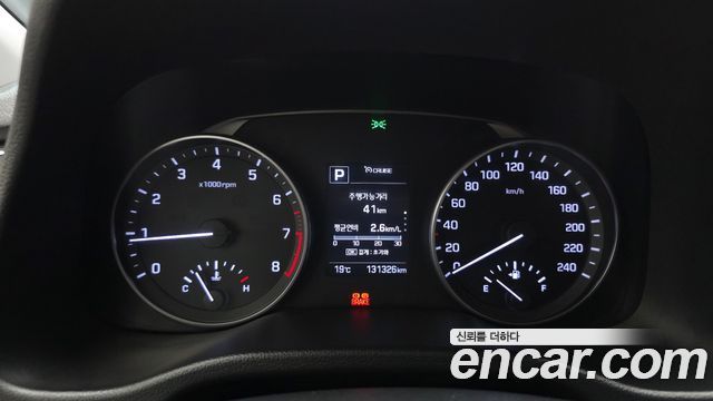 Hyundai AVANTE 2016 — photo 8