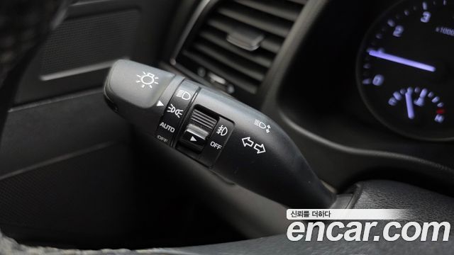 Hyundai AVANTE 2016 — photo 15