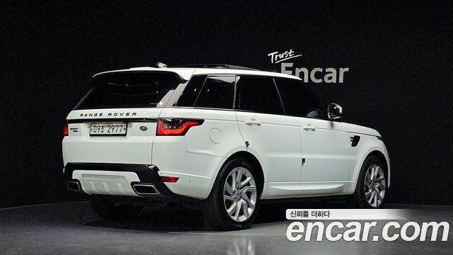 Land Rover Range Rover Sport 2019 — photo 2
